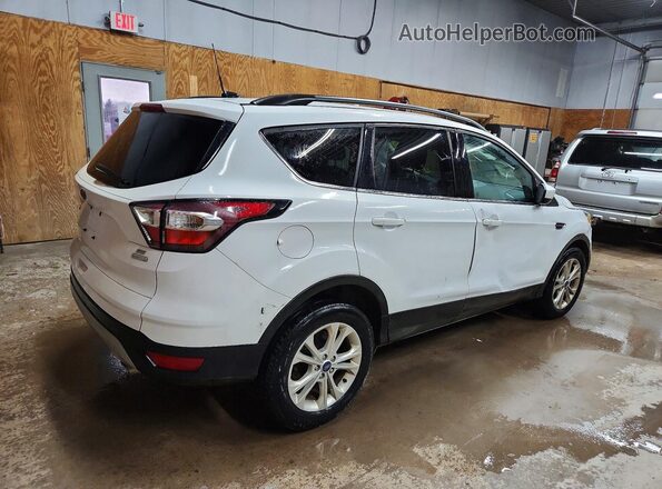 1FMCU0GD7HUC76900 2017 FORD ESCAPE Белый Задняя правая четверть