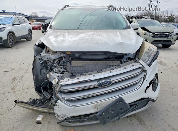 1FMCU0GD7HUE46317 2017 FORD ESCAPE Белый Вид спереди