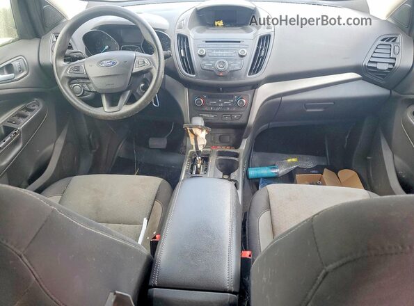 1FMCU0GD7JUB62109 2018 FORD ESCAPE Silver Widok deski rozdzielczej