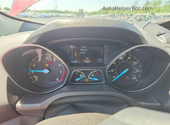 1FMCU0GD7JUD37460 2018 FORD ESCAPE Красный Вид щитка приборов