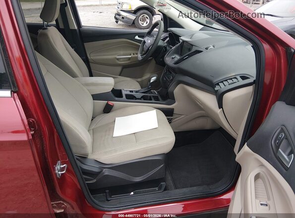 1FMCU0GD7KUA88014 2019 FORD ESCAPE Красный Вид салона спереди