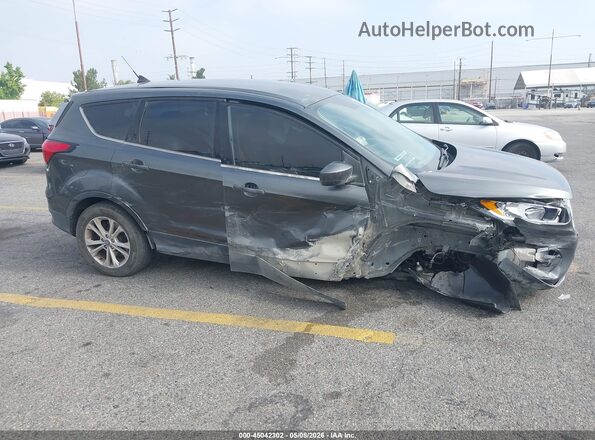 1FMCU0GD7KUBO6902 2019 FORD ESCAPE Brown Вид спереду