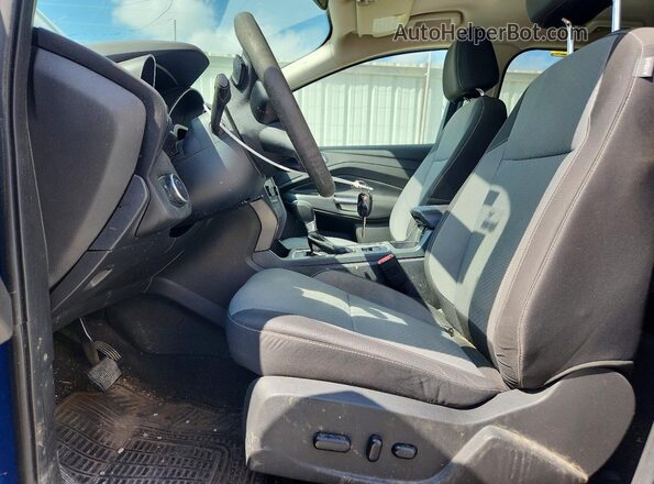 1FMCU0GD8HUB66079 2017 FORD ESCAPE Blue Вид салону спереду