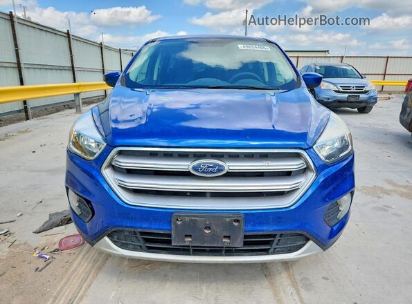 1FMCU0GD8HUB66079 2017 FORD ESCAPE Blue Вид спереду