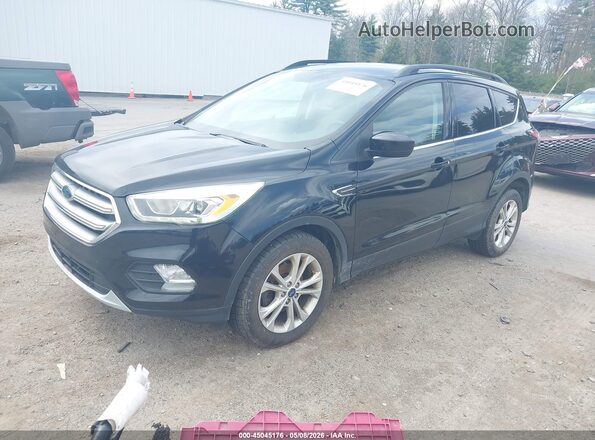 1FMCU0GD8HUC09707 2017 FORD ESCAPE Черный Передняя левая четверть