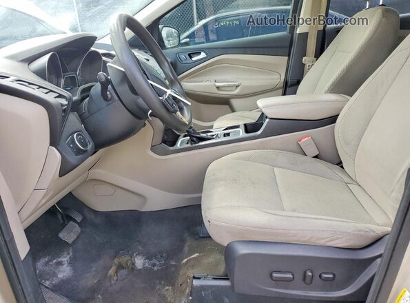 1FMCU0GD8JUB61888 2018 FORD ESCAPE Золотой Вид салона спереди