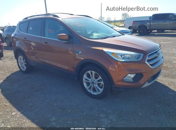 1FMCU0GD9HUD54707 2017 FORD ESCAPE Оранжевый Передняя правая четверть