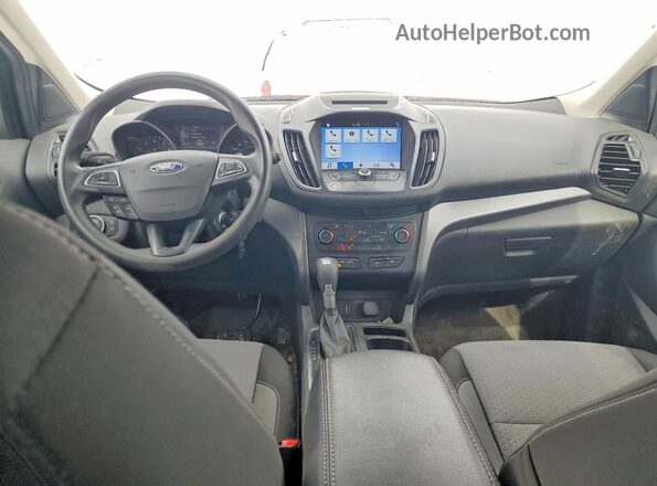1FMCU0GD9HUE58839 2017 FORD ESCAPE Красный Вид панели приборов