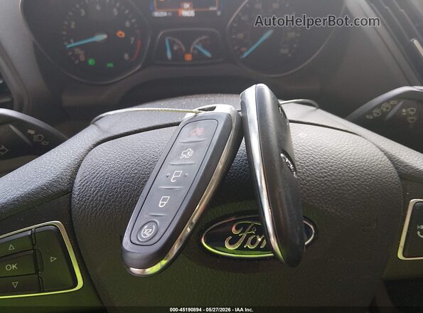 1FMCU0GD9KUA31264 2019 FORD ESCAPE Белый Вид панели приборов