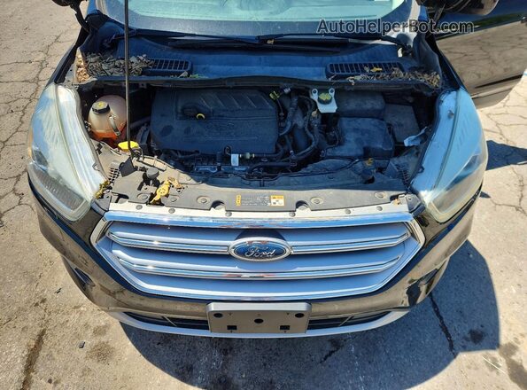 1FMCU0GDXHUB77908 2017 FORD ESCAPE Black Widok komory silnika