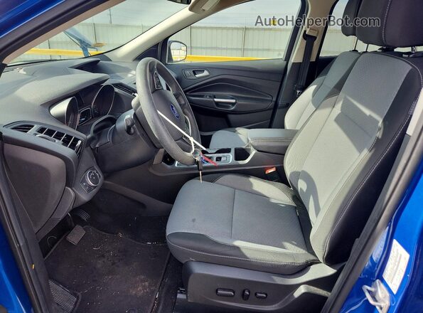 1FMCU0GDXHUE23243 2017 FORD ESCAPE Синий Вид салона спереди