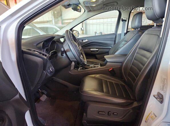 1FMCU0HDXJUB25828 2018 FORD ESCAPE White Widok wnętrza z przodu