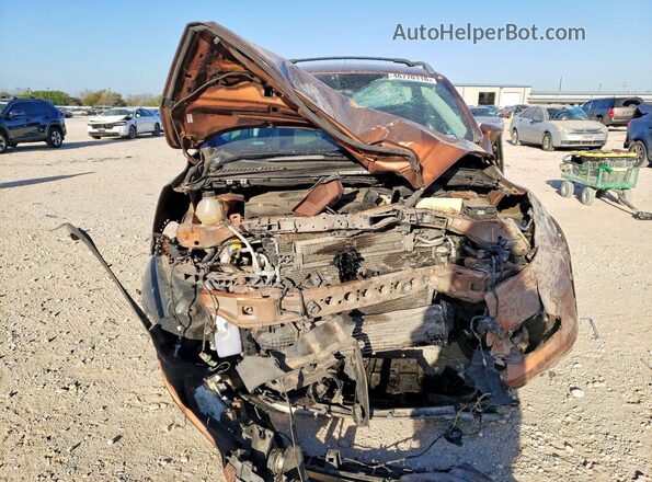 1FMCU0J99HUB01875 2017 FORD ESCAPE Оранжевый Вид спереди