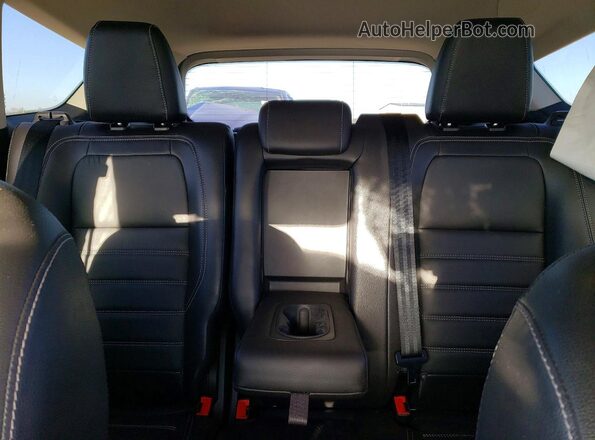 1FMCU0J99HUB01875 2017 FORD ESCAPE Оранжевый Вид задних сидений