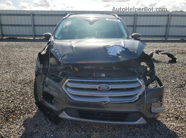 1FMCU0J9XHUD05035 2017 FORD ESCAPE Gray Vista frontal
