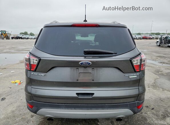1FMCU0JD1HUC94902 2017 FORD ESCAPE Серый Вид сзади