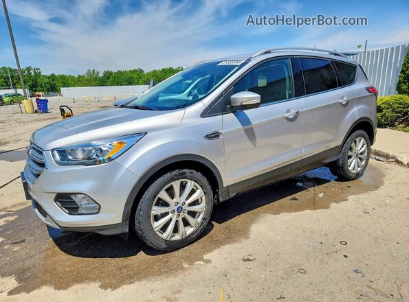 1FMCU0JD2HUB39002 2017 FORD ESCAPE Серебряный Передняя левая четверть
