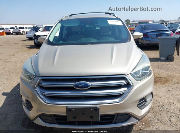 1FMCU0JD5HUC26568 2017 FORD ESCAPE Champagne Вид щитка приборов