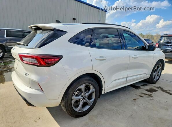 1FMCU0MN2PUA64398 2023 FORD ESCAPE Белый Задняя правая четверть