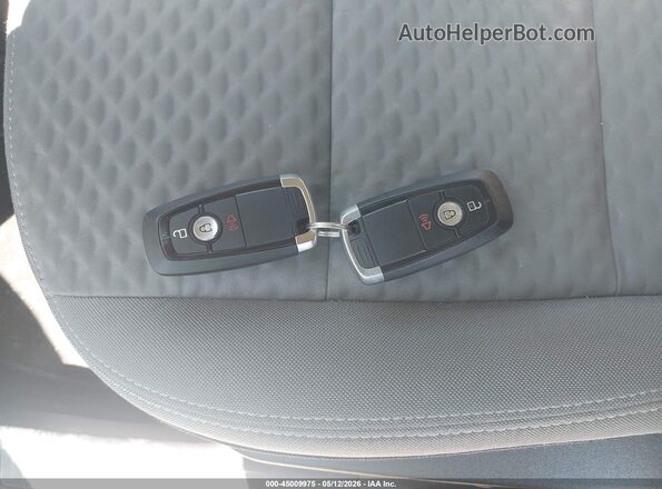 1FMCU9BZ6LUB81647 2020 FORD ESCAPE Серебряный Вид панели приборов