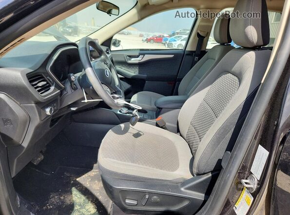 1FMCU9G67LUB42015 2020 FORD ESCAPE Черный Вид салона спереди