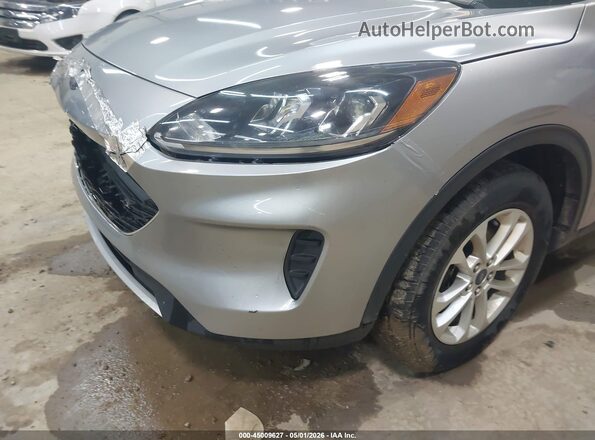 1FMCU9G6XMUA42136 2021 FORD ESCAPE Серебряный Вид спереди
