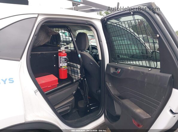 1FMCU9G6XMUA73824 2021 FORD ESCAPE Белый Вид наклейки с VIN-кодом