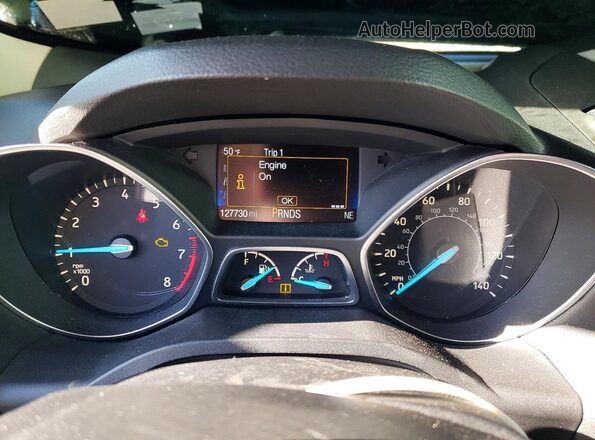 1FMCU9G93HUB07974 2017 FORD ESCAPE Синий Вид щитка приборов