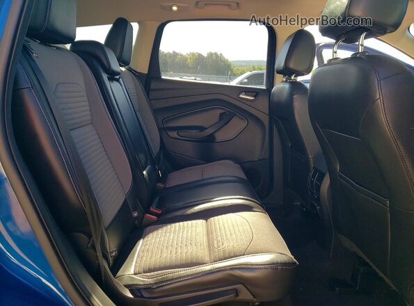 1FMCU9G93HUB07974 2017 FORD ESCAPE Синий Вид задней части салона