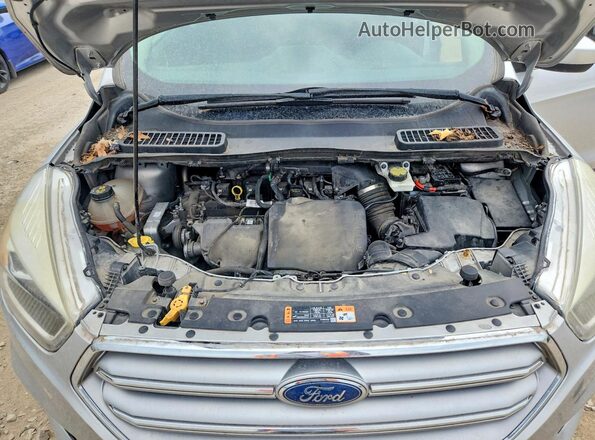 1FMCU9G94HUD96086 2017 FORD ESCAPE Серебряный Вид подкапотного пространства