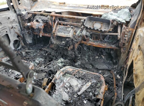 1FMCU9G9XHUD00218 2017 FORD ESCAPE Burn Widok deski rozdzielczej