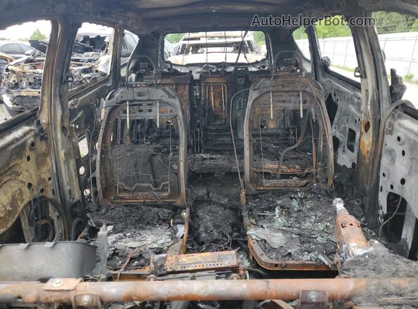 1FMCU9G9XHUD00218 2017 FORD ESCAPE Burn Widok tylnych siedzeń