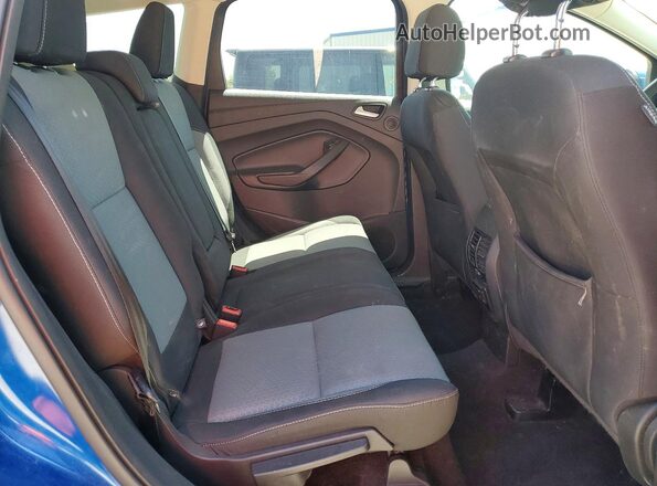 1FMCU9GD0HUC17059 2017 FORD ESCAPE Blue Widok wnętrza z tyłu