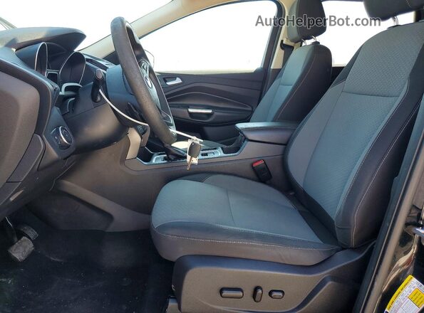 1FMCU9GD0HUE04074 2017 FORD ESCAPE Black Widok wnętrza z przodu