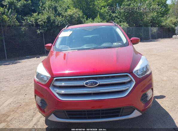 1FMCU9GD0JUB58343 2018 FORD ESCAPE Red Widok z przodu
