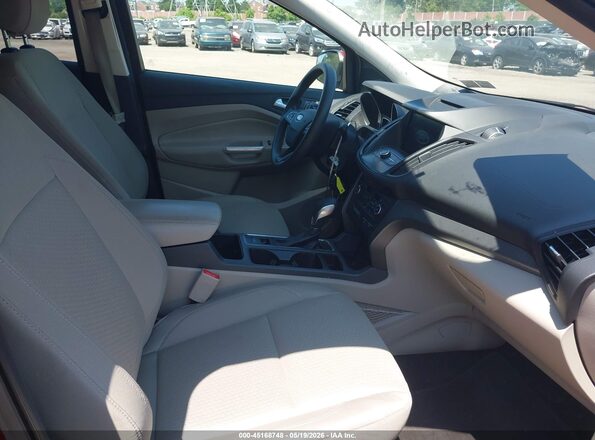 1FMCU9GD0JUB58343 2018 FORD ESCAPE Red Widok wnętrza z przodu