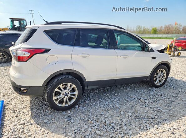1FMCU9GD0JUC04673 2018 FORD ESCAPE Белый Задняя правая четверть