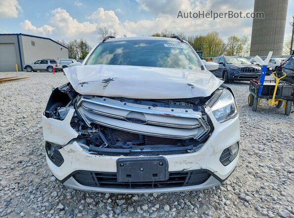 1FMCU9GD0JUC04673 2018 FORD ESCAPE Белый Вид спереди