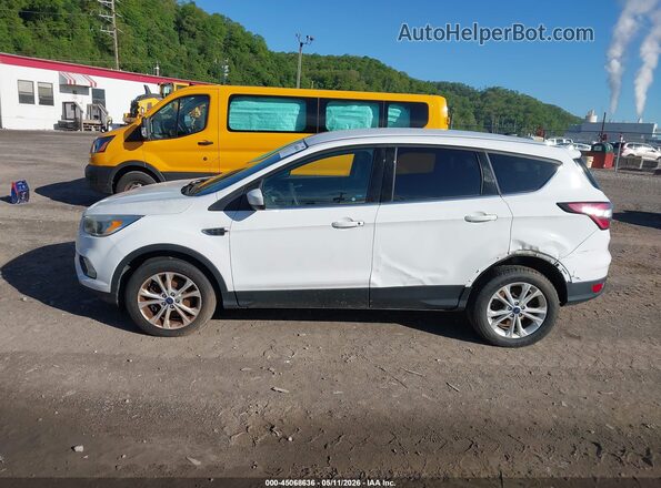 1FMCU9GD1HUD94414 2017 FORD ESCAPE Белый Панорамный вид салона 360°