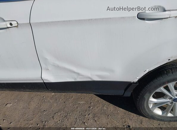 1FMCU9GD1HUD94414 2017 FORD ESCAPE Белый 