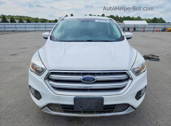 1FMCU9GD2HUB19067 2017 FORD ESCAPE White Widok z przodu