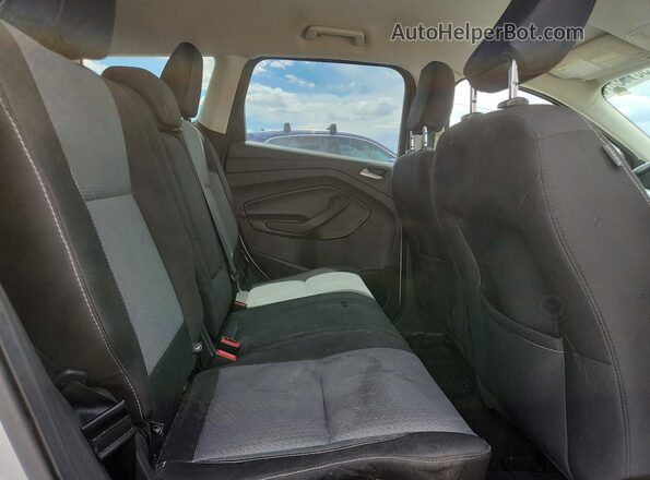 1FMCU9GD2JUA32257 2018 FORD ESCAPE Серебряный Вид задней части салона