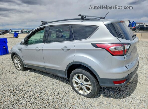 1FMCU9GD2JUA32257 2018 FORD ESCAPE Серебряный Задняя левая четверть