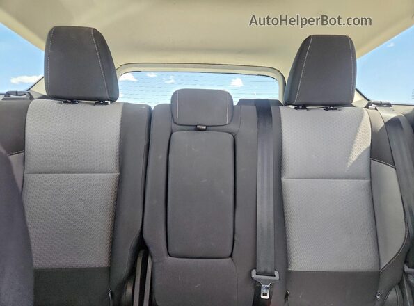 1FMCU9GD2JUA32257 2018 FORD ESCAPE Серебряный Вид задних сидений