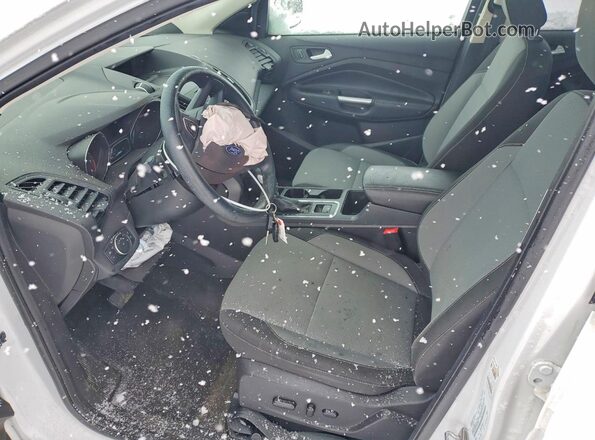 1FMCU9GD2JUA72936 2018 FORD ESCAPE White Widok wnętrza z przodu