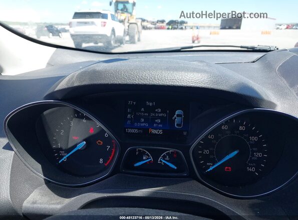 1FMCU9GD2JUA84942 2018 FORD ESCAPE Красный Вид задних сидений