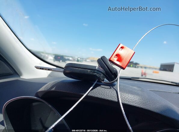 1FMCU9GD2JUA84942 2018 FORD ESCAPE Красный Вид панели приборов