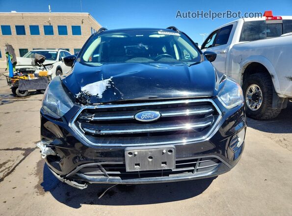 1FMCU9GD2JUC59707 2018 FORD ESCAPE Черный Вид спереди