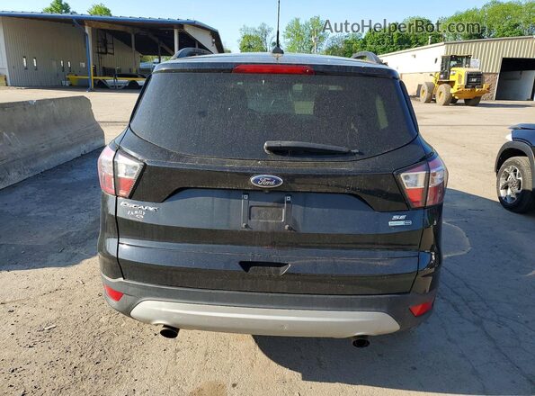 1FMCU9GD2JUC84218 2018 FORD ESCAPE Black Widok z tyłu