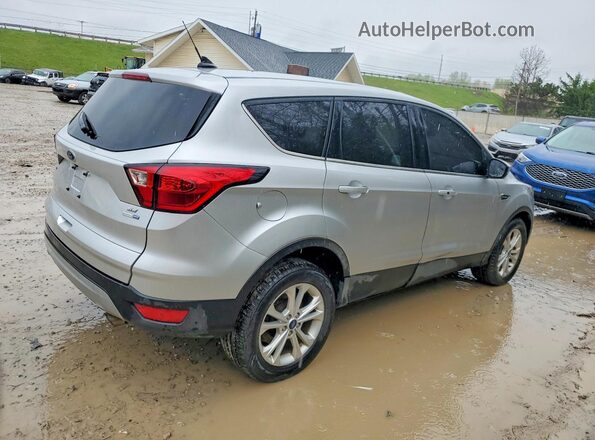 1FMCU9GD2KUA51764 2019 FORD ESCAPE Серебряный Задняя правая четверть